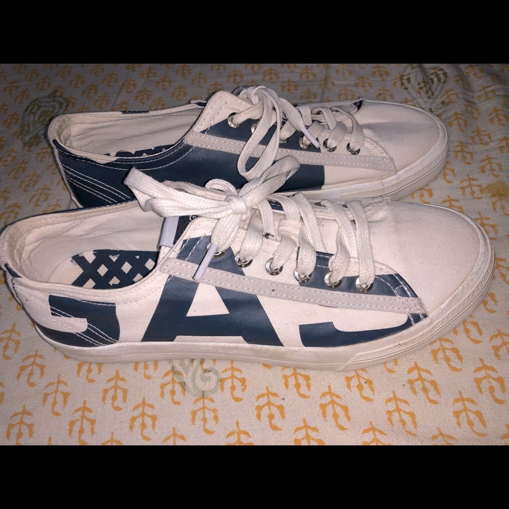 Gas Sneakers- Mens - Picture 2 of 3